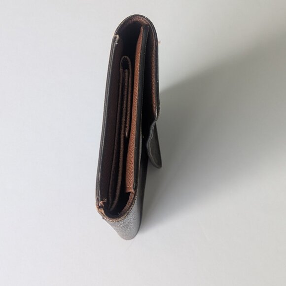 Louis Vuitton iconic Monogram Wallet - Picture 5 of 8
